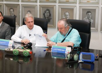 Firman convenio para mejorar servicio de Agua y drenaje en San Pedro