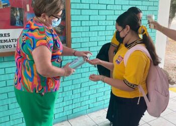 Atienden brote de covid-19 en monterrey