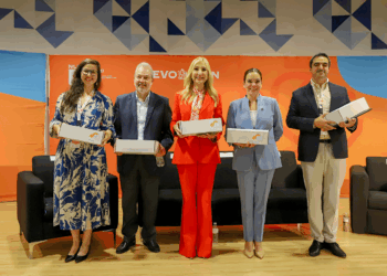 Hospital Metropolitano celebra 40 años de servicio