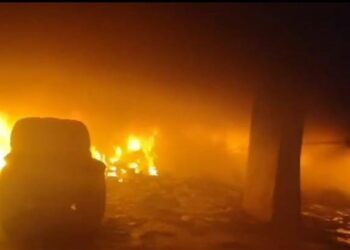 Sofocan incendio en bodega abandonada 