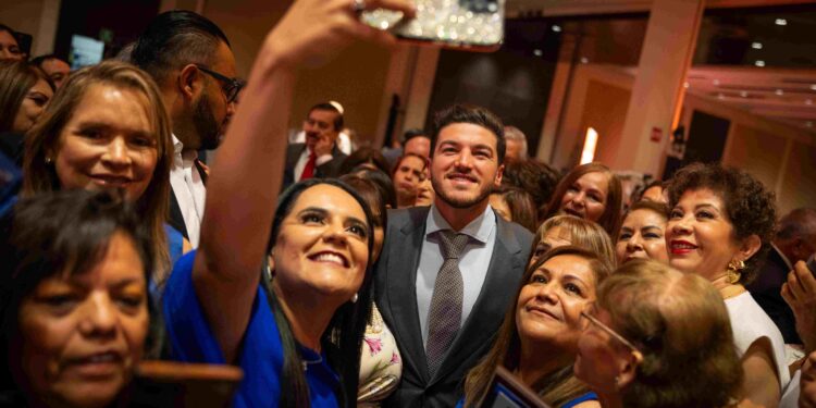 Nuevo León celebra a sus docentes