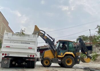 Arranca operativo de limpieza en el Arroyo El Obispo