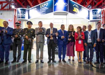 Inauguran expo proveedores del transporte y logística 2025