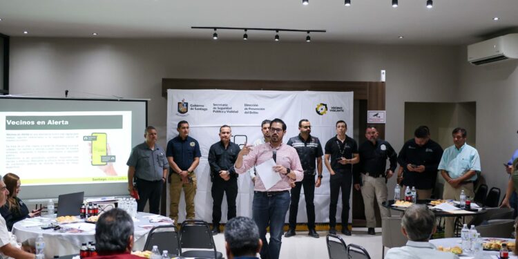 Crece red de “vecinos en alerta” en Santiago