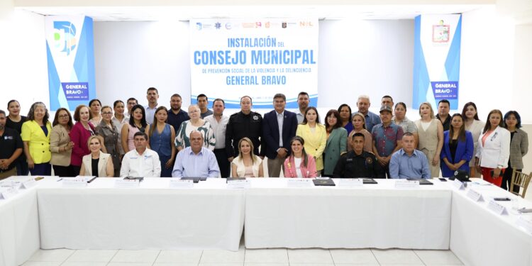 Reiteran compromiso de erradicar la pobreza extrema en NL