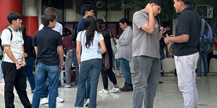 Presentan más de 40 mil examen de ingreso a UANL