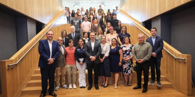 Concretan alianza Monterrey y el Tec