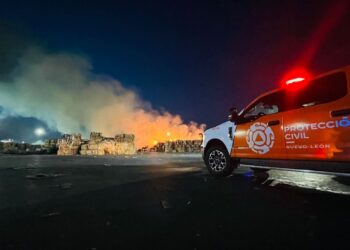 Consume incendio cartonera en Guadalupe 