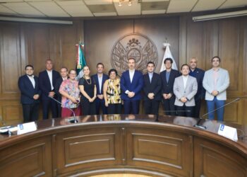 Buscan reducir tiempos de espera con digitalización de trámites