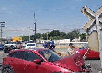 Se impacta con el tren y resulta lesionada