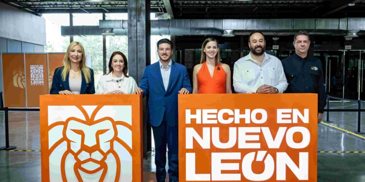 Realizan mercado “Hecho en Nuevo León”