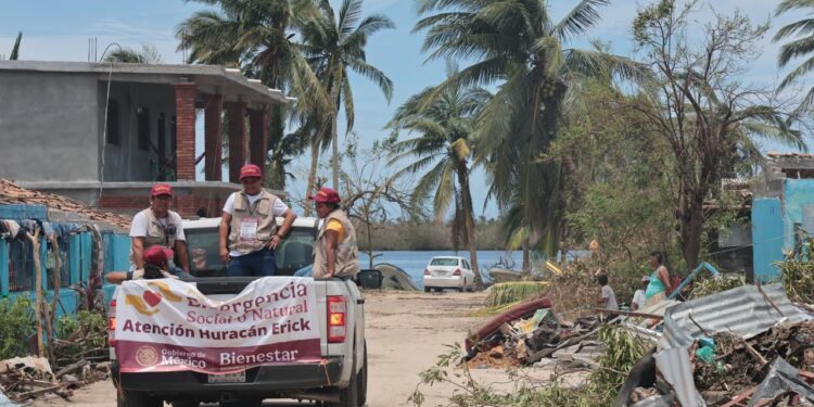 Tras impacto de Erick inician censo en Oaxaca y Guerrero