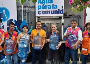 Llevan agua a zonas vulneradas