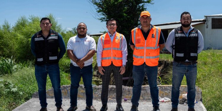 Rehabilitan calles de Juárez