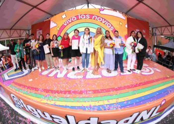 Orgullo y diversidad llenan el centro de Monterrey