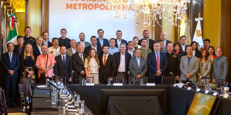 Pide Andrés Mijes romper barreras por Nuevo León