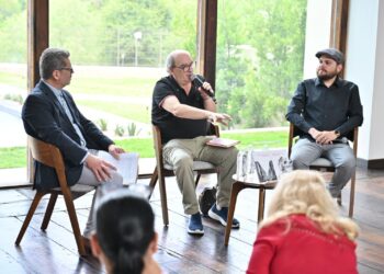  “El Poeta de Avila”, presenta poemarios en La Milarca