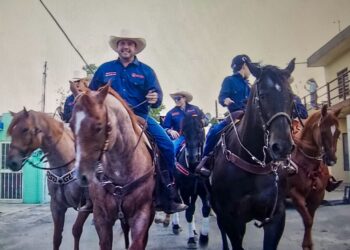 Inicia Feria de Salinas con cabalgata