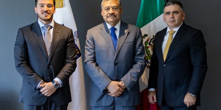 Gobernador refrenda su compromiso con la UANL