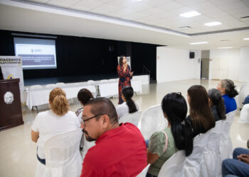 Firman compromiso por la no violencia política de género