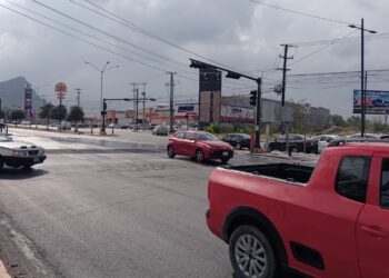 Anuncian cierre parcial en avenida Raúl Salinas de Escobedo