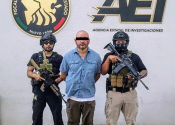 Catean vivienda en Monterrey y detienen a uno que disparó contra ministeriales