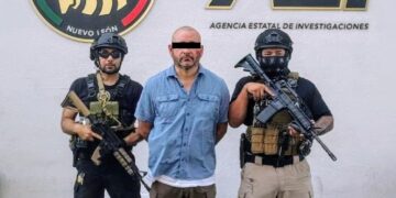 Catean vivienda en Monterrey y detienen a uno que disparó contra ministeriales