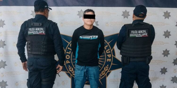 Detienen a hombre por presunto abuso sexual a menor