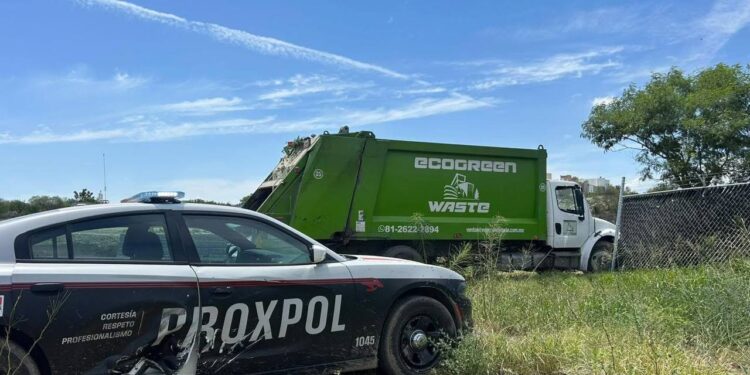 Agrede a compañeros y provoca movilización