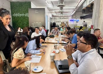 Lanzan en Monterrey  “Resuelve y emprende”