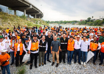 Leones en Acción x el Río