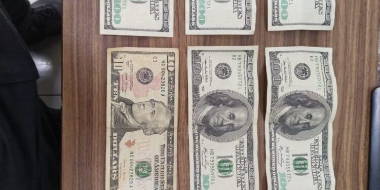 Recuperan auto robado en Santiago