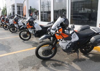 Refuerza Cadereyta a tránsito con unidades de respuesta rápida y nuevos uniformes