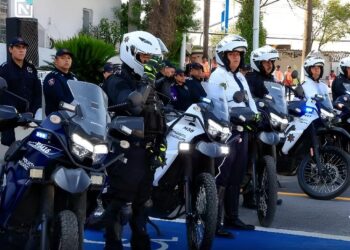 Equipa Guadalupe a policía con 50 motos