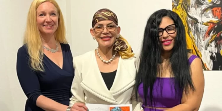 Llega a Monterrey la exposición “Nací niña”