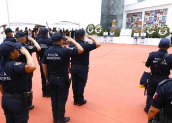 Rinden homenaje a elementos de seguridad en Escobedo