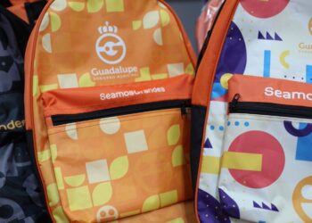 Entregan paquetes escolares en Guadalupe