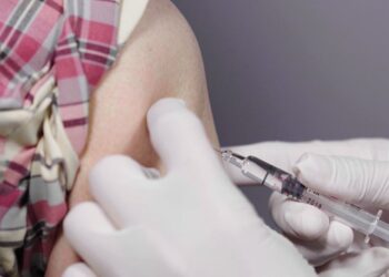 Exhortan a vacunarse contra el sarampión