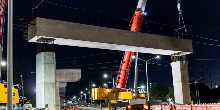 Avanza obra del metro sobre Constitución