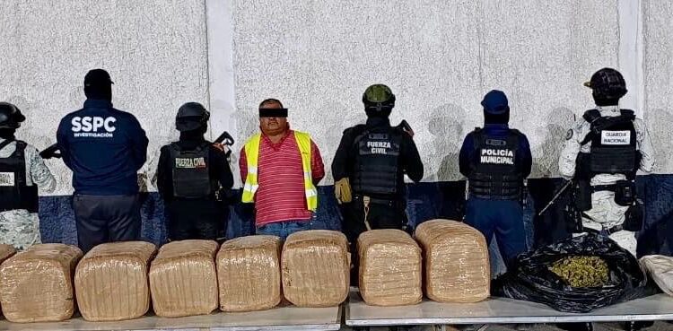 Detienen en El Carmen a un hombre con más de 130 kilos de marihuana