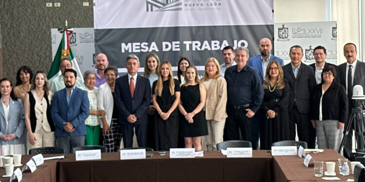 Transporte escolar en NL será opcional