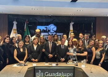 Brinda Guadalupe homenaje a Eloy Cavazos