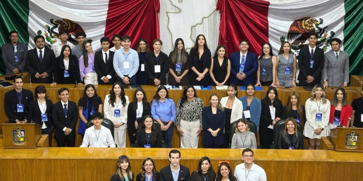 Clausuran parlamento Juventud Legislativa