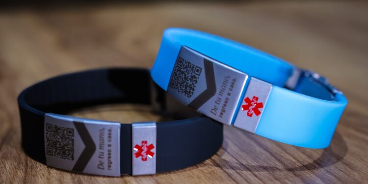 Lanza Santiago programa de identificación para personas con autismo y adultos mayores