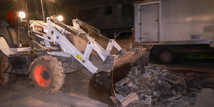 Atienden baches en la colonia Del Norte
