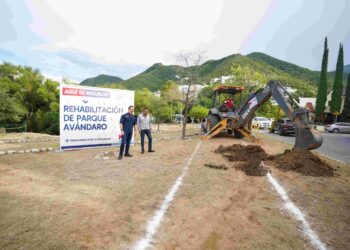 Inician rehabilitación de parques al sur de Monterrey