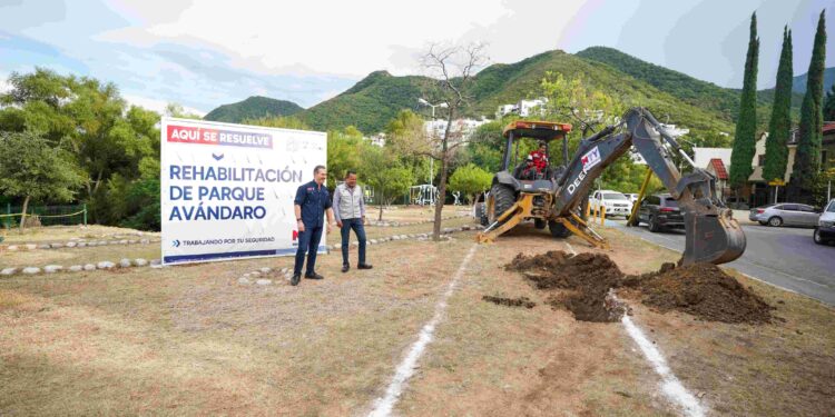 Inician rehabilitación de parques al sur de Monterrey