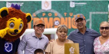 Entregan escrituras a familias juarenses