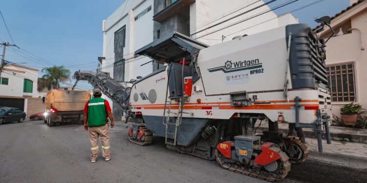 Inicia rehabilitación vial de Huajuquito a La Leona