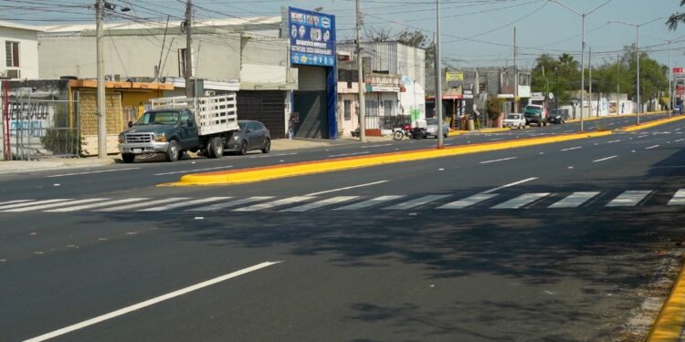 Entregan rehabilitación de avenida Arturo B. de la Garza